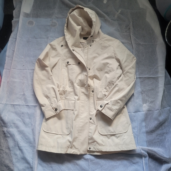 White windbreaker style jacket by Kristen Blake - Picture 6 of 6